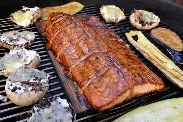 What Woods Are Best For Plank Grilling On A Barbeque?