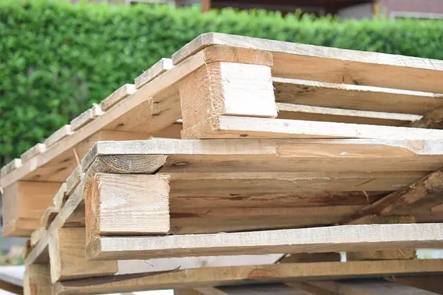 how-heavy-is-a-wooden-pallet-answered-wood-questions